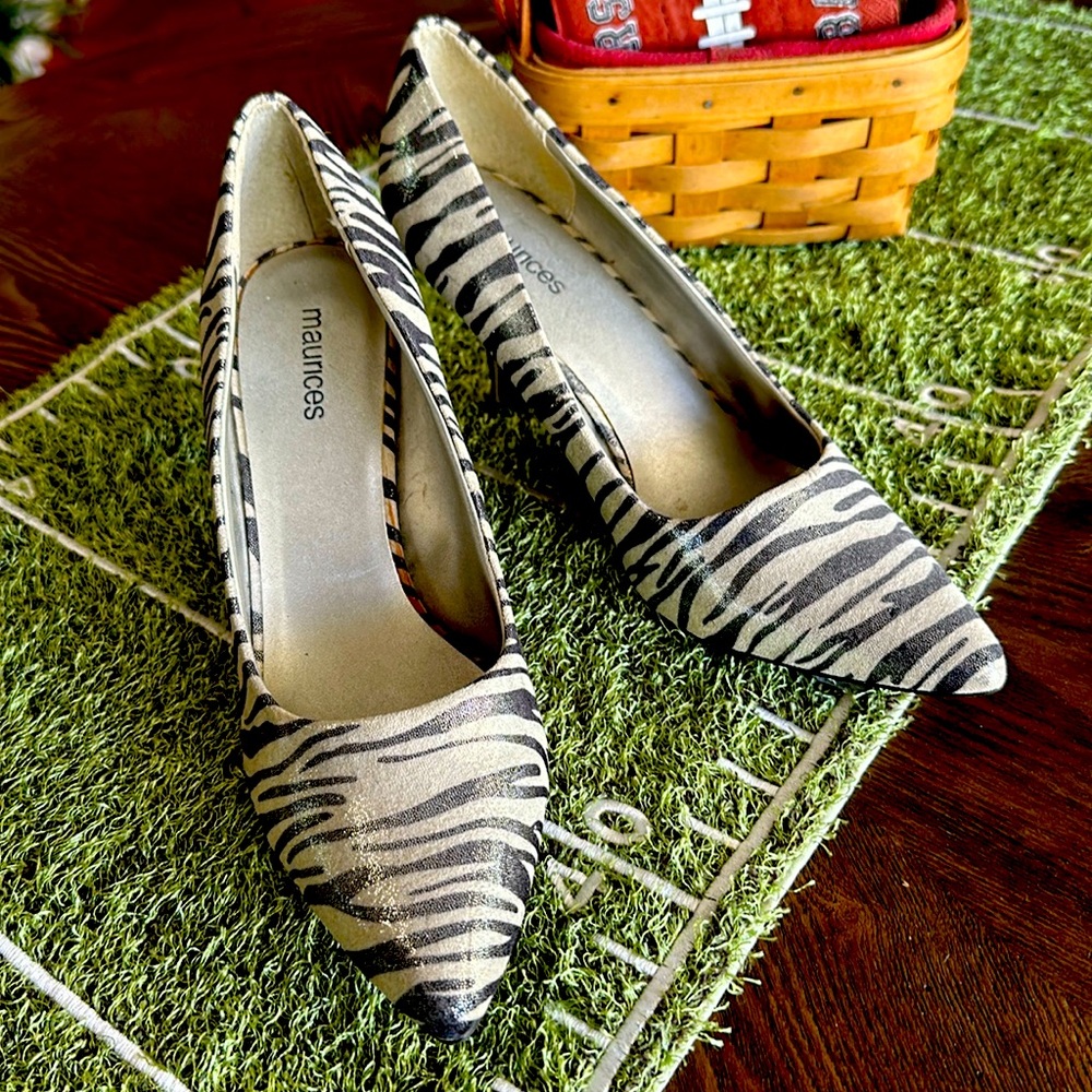 Maurice’s Zebra Metallic Pump, Sz 9M